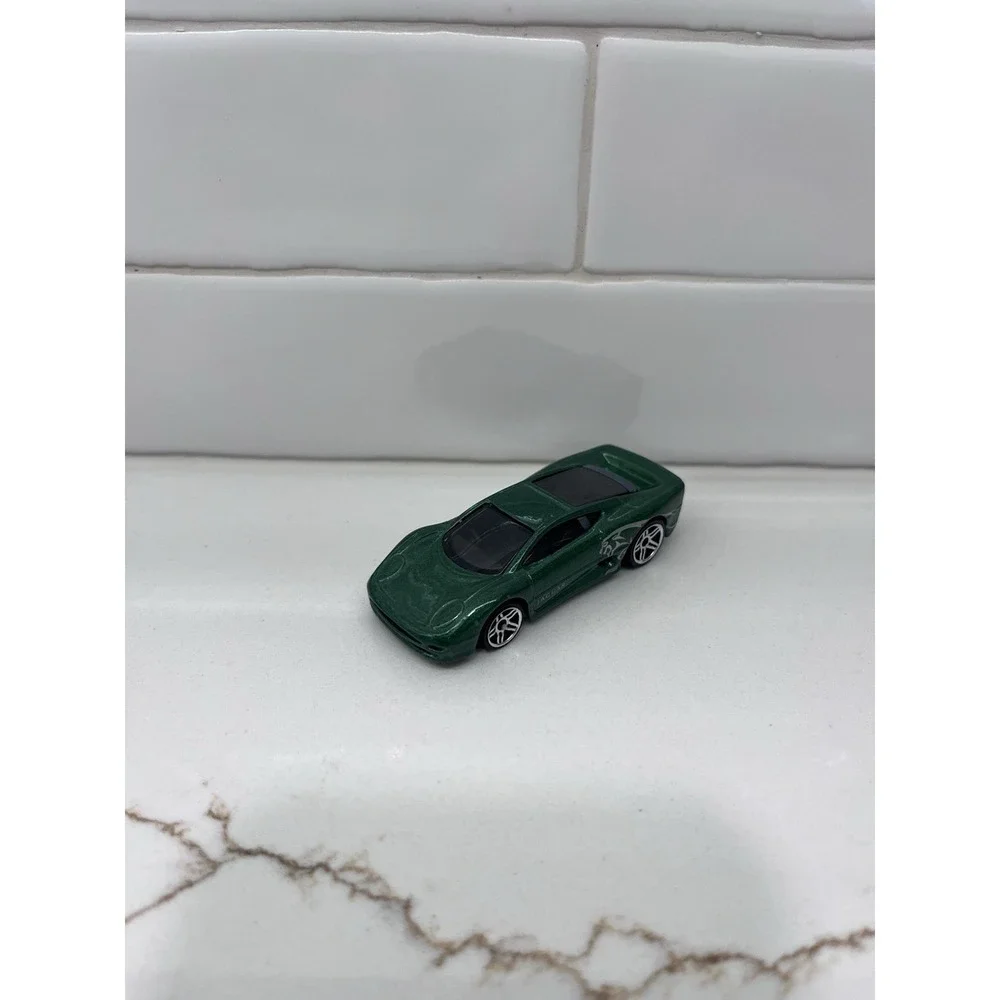1992 HOT WHEELS JAGUAR XJ220 GREEN 1:64 DIECAST 3 CAR Vintage Car Toy 90s